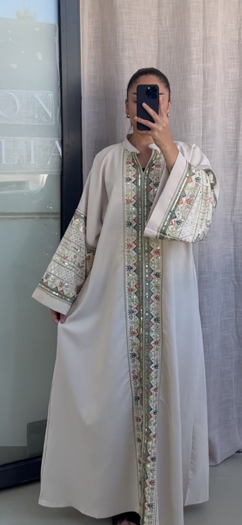 ROBE PERLÉE BRODÉE BEIGE